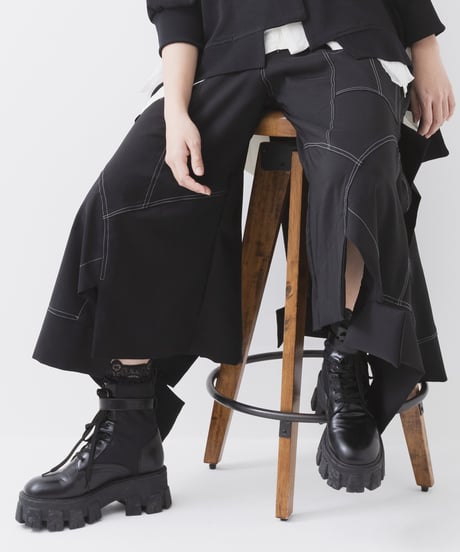 バックラップパンツ〈黒ポリエステル〉