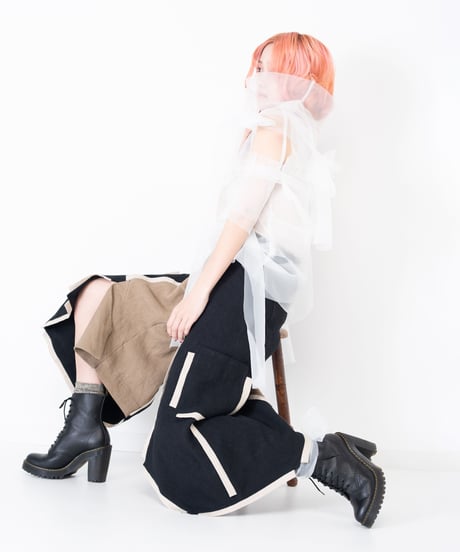 破線ボトム（パンツ）