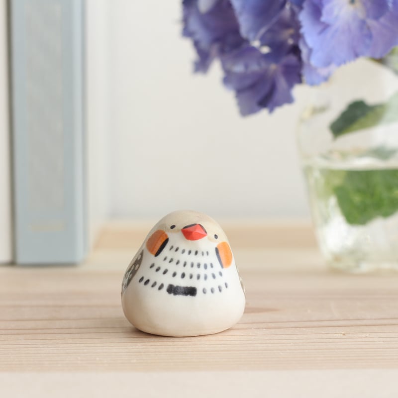 Ｊ・レオーン、果物と小鳥、超希少、新品額付、状態良好 キンカチョウ（全3色） | 陶ノ鳥 ひよこや