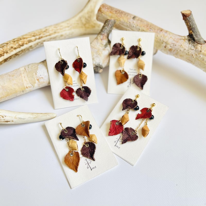 白樺×鹿革 ミドルピアス | 工房ameiro