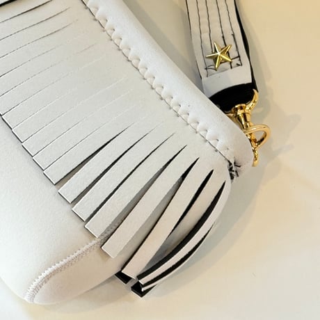 Lozz Sandra/Mini Fringe Shoulder Bag / White