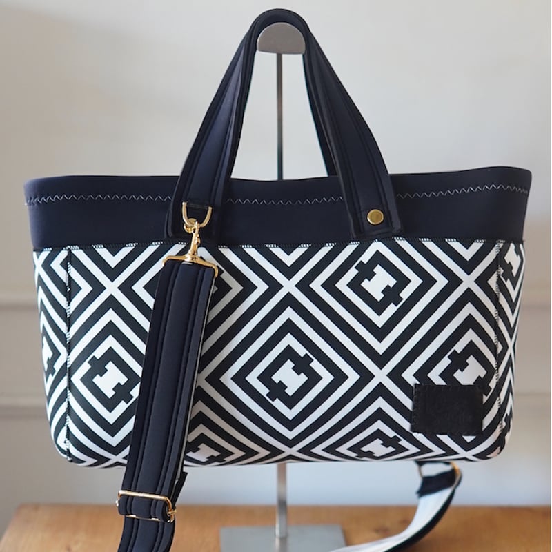 受注受付】Lozz Sandra / Big Totebag (R/hombus x Bla
