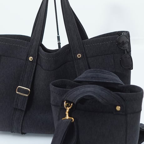 Lozz Sandra / “ZAG” TOTEBAG (AshBlack x Gold)