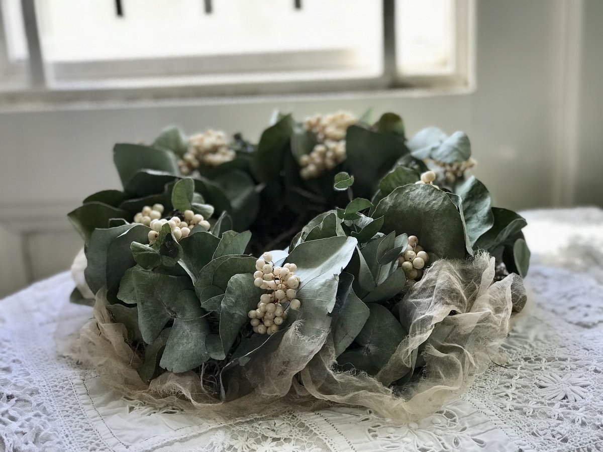 ホワイトペッパーとユーカリのリース | kiccorie