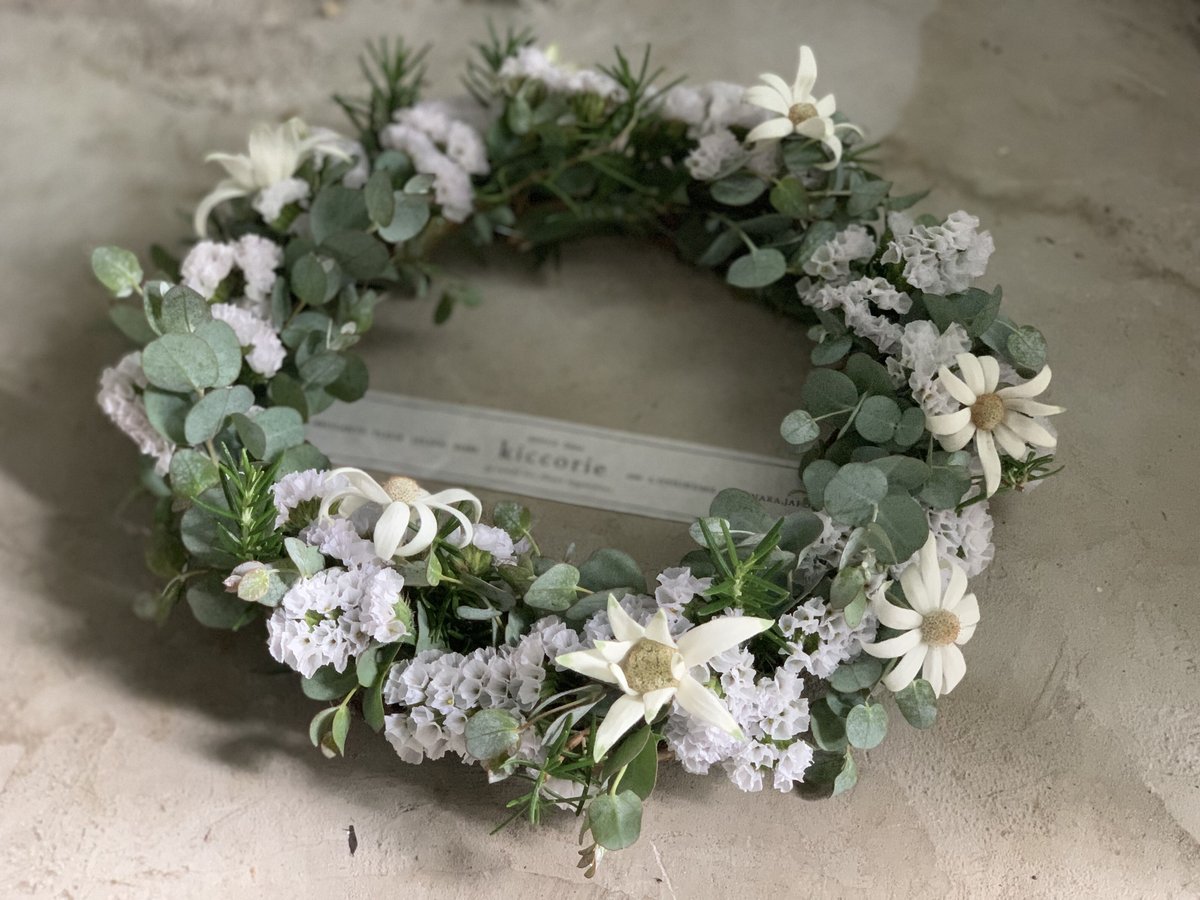 1.ユーカリオーバルリース summer breeze 風そよぐ夏 ブルーブッシュとユーカリのオーバルリース