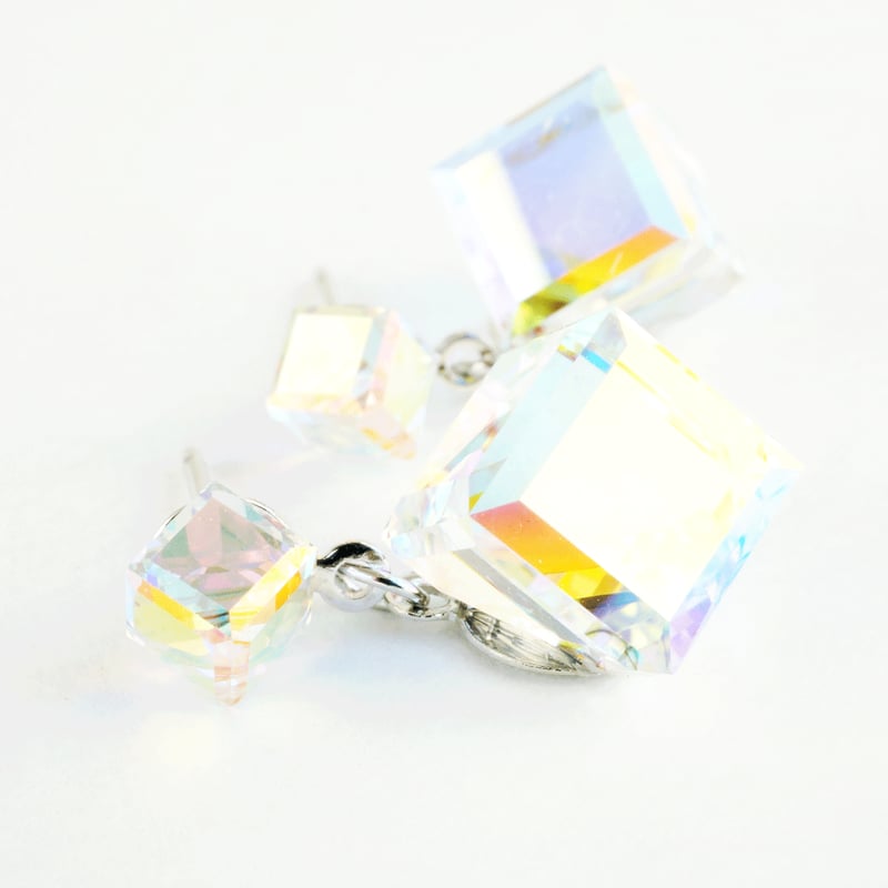 『匿名配送』Swarovski スワロフスキー　ピアス　スクエア 匿名配送』Swarovski スワロフスキー ピアス スクエア レディース