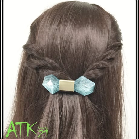 ストーン リボン モチーフバレッタ 上品 リッチ 大人アクセ ヘアクリップ 髪留め 簡単ヘアアレンジ レディース ヘアアクセサリー：HBR180202