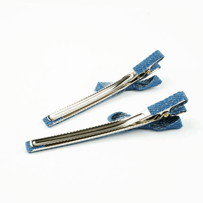 デニムリメイク☆ヘアクリップ✨ ☽☽☽︎‪︎.*·̩͙‬ …… ⋆⸜ɴᴇᴡ⸝⋆ヘアクリップ ハギレを組み合わせ