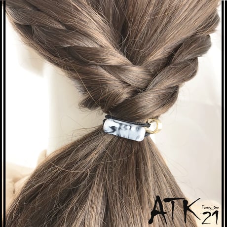 大理石モチーフ オフィス向け ヘアゴム ブレスレットにも シンプル ヘアポニー 髪留め 簡単ヘアアレンジ 大人キレイ レディース ヘアアクセサリー：HG181207