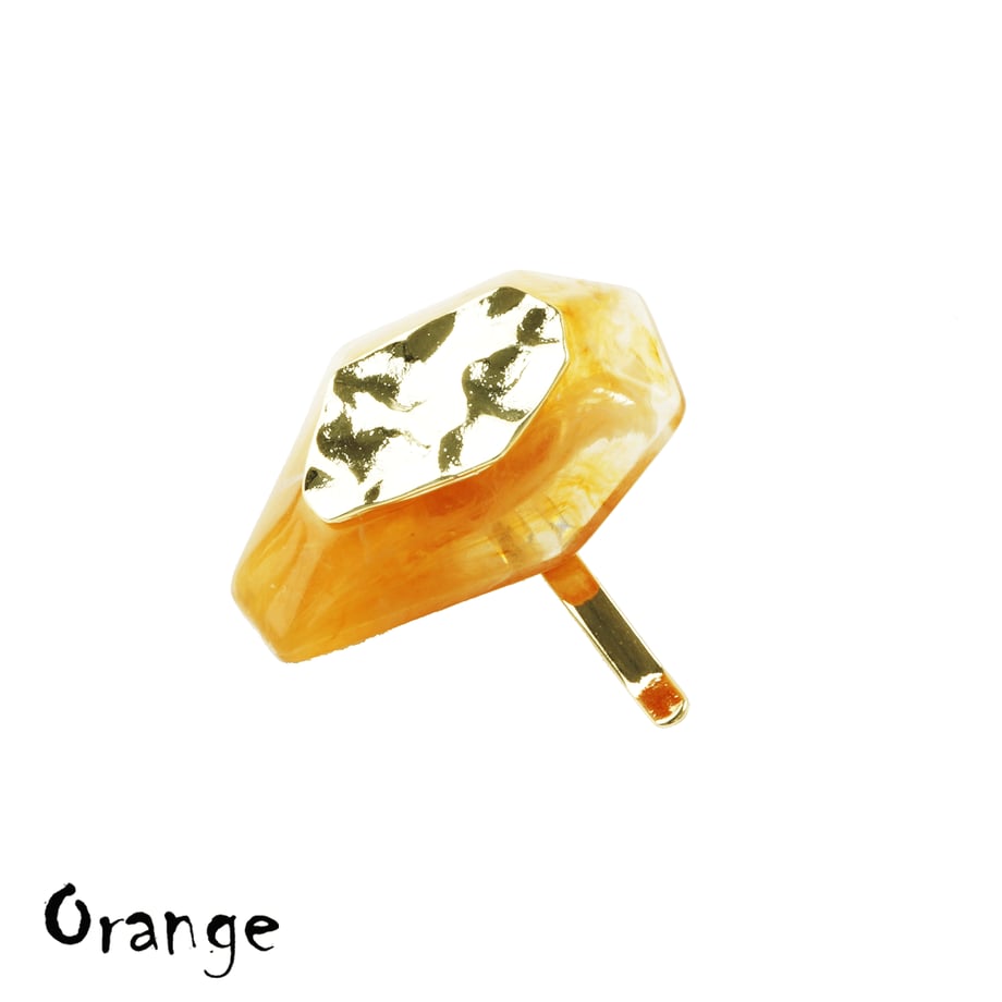 5dfafad77f16472088a6e8f5