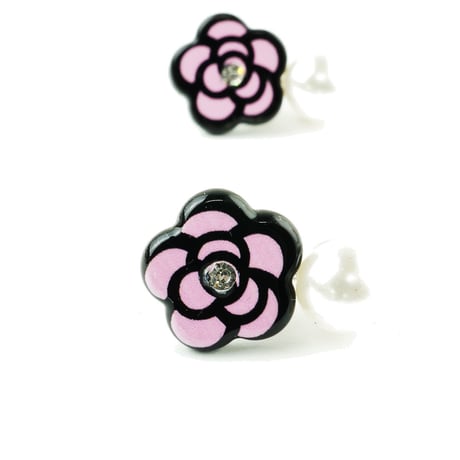 カメリア パール スタッド ピアス かわいい cute レディース アクセサリー：PKM180302