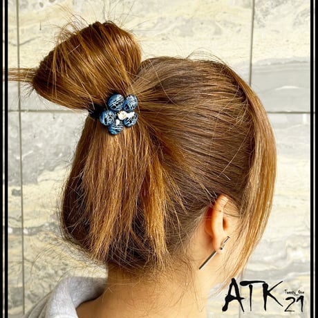 フラワー  ヘアゴム ヘアポニー キラキラ お花  髪留め 簡単ヘアアレンジ 大人 オフィス レディース ヘアアクセサリー