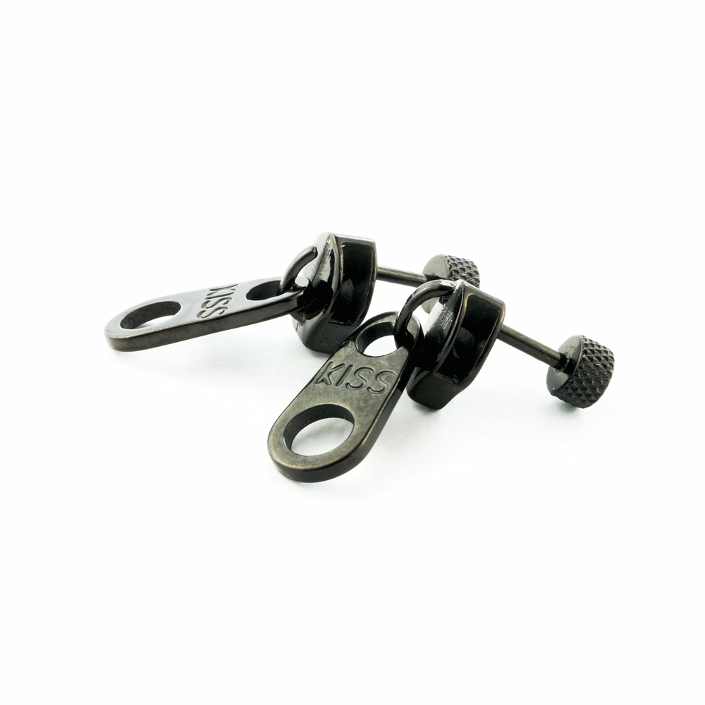 4°C ピアス　専用ボックス、ショッパー付き 36606880d27a21bf6a7758ead7baf2