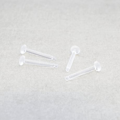 (4個セット）シークレットピアス 透明ピアス 16G スター 星型 キャッチ アクリル メンズ レディース ユニセックス アクセサリー：SP170701