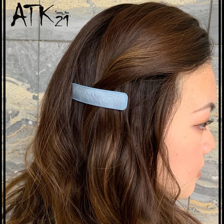 レザー マットカラー タイトスクエア パッチンピン パッチン留め 人気 可愛い 髪留め へアクリップ レディース ヘアアクセサリー
