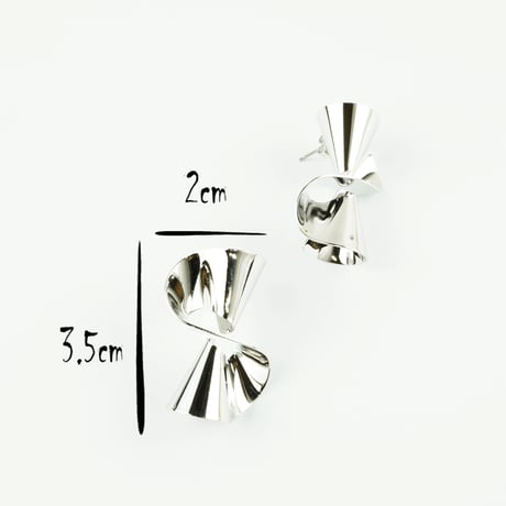 変形ピアス スタッドピアス ゴールド シルバー 大人 個性的 レディース アクセサリー：PM171201