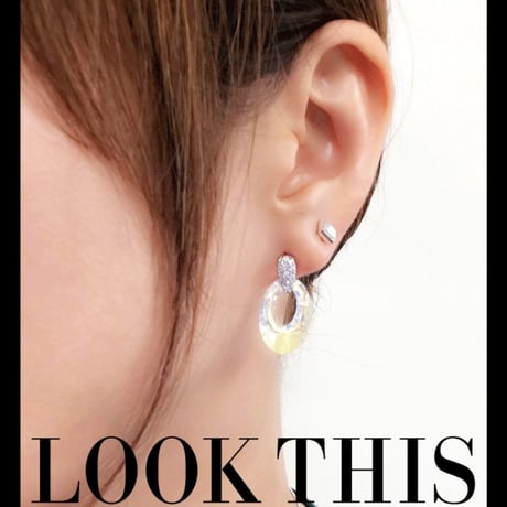 オーバル スワロフスキー SWAROVSKI ヘリオス ピアス オーロラ ブラック 大人コーデ レディース アクセサリー✧ラッピング無料BOX付✧：PSW1303001