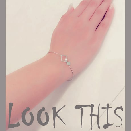華奢なバングル 一粒パール オープンスクエア×プレート ブレスレット レディース アクセサリー おしゃれ 人気：BR160602SK