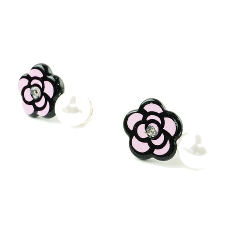 カメリア パール スタッド ピアス かわいい cute レディース アクセサリー：PKM180302