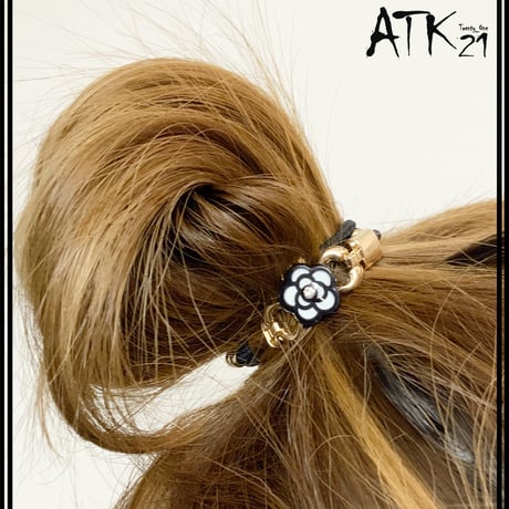 (2点セット)カメリア 2連 フラワー付きヘアゴム 2ライン ヘアポニー 髪留め レディース ヘアアクセサリー