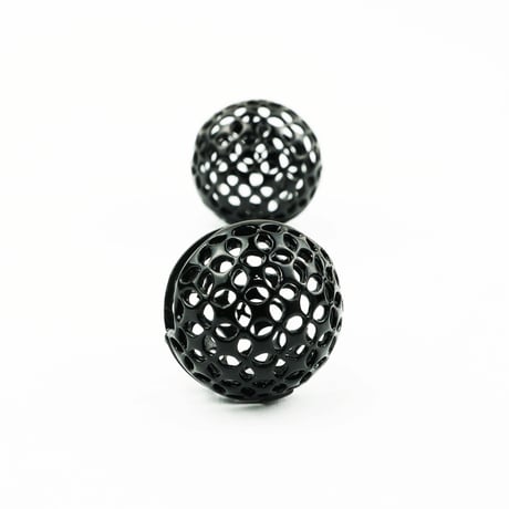 両耳用（2個セット）透かし  ボール フープピアス 18G シルバー ブラック シンプル 上品  レディース アクセサリー:HPB170503