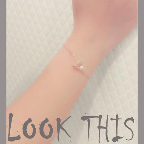 華奢なバングル 一粒パール トライアングル  ブレスレット レディース アクセサリー おしゃれ 人気：BR160601T