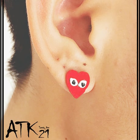 (2点セット）ハートピアス 真っ赤 レッドcuteなお目目 ピアス  メンズ レディース ユニセックス アクセサリー：PSK190901