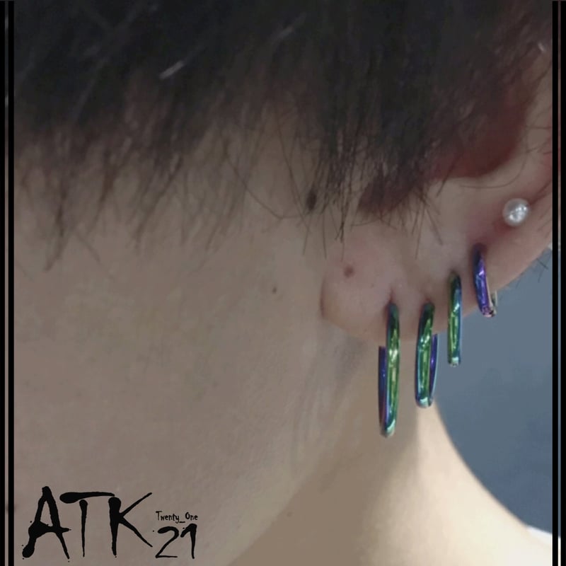 片耳用（1個売り）レインボー 虹色 フープピアス シンプル 18G