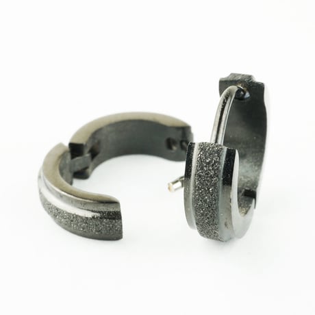 両耳用（2個セット） シンプル 黒サンドブラスト フープピアス リングピアス ブラックカラー ステンレスピアス メンズ レディース アクセサリー
