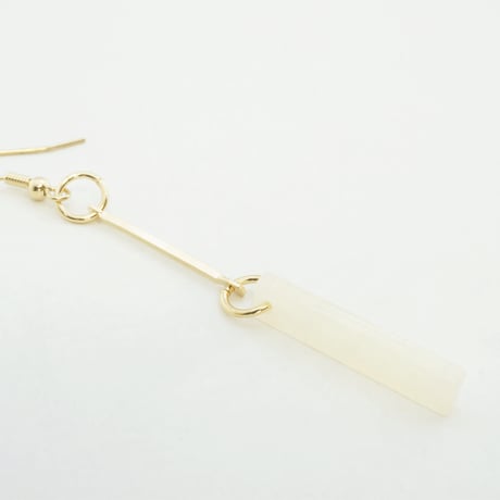 サークル バー アシンメトリー フックピアス 揺れるピアス トレンド 大人 レディース アクセサリー：PHL170601