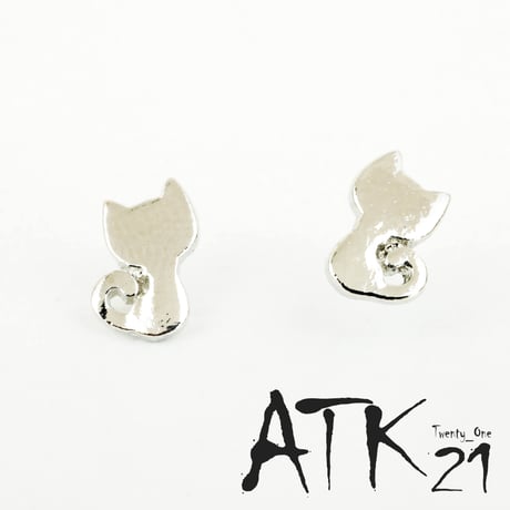 両耳用（2個セット）ねこ ネコ 猫 ピアス シルバー スタッドピアス かわいい cute ユニセックス アクセサリー：PS160610