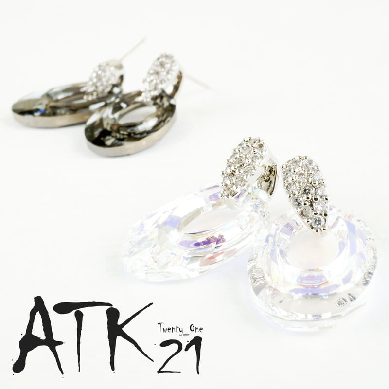 値下済 【美品】SWAROVSKI スワロフスキー Fit Dark ピアス オーバル スワロフスキー SWAROVSKI ヘリオス ピアス オーロラ