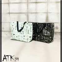 レジャーシートで作った ハンドメイドエコバッグ レジャーバック 折りたたみ 買い物袋  大容量 トートバッグ型エコバック 折りたたみ ：EB200705