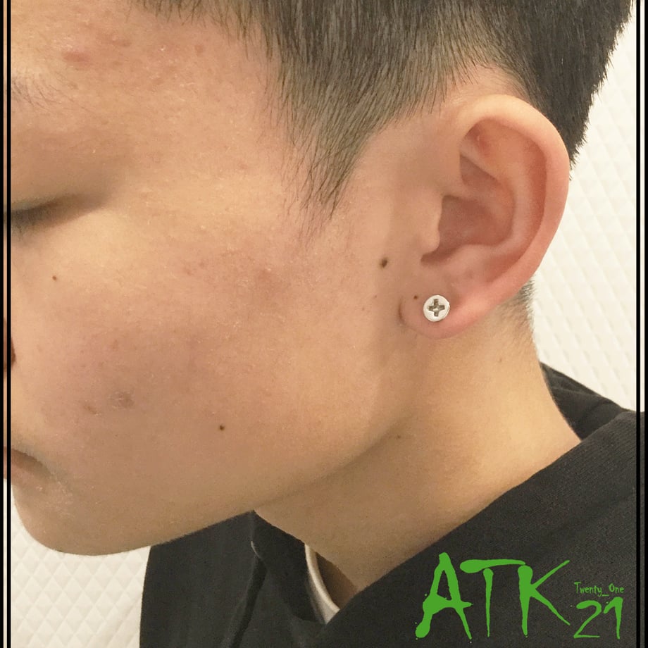 5ab20c1d50bbc33fa70009fc