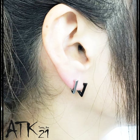 両耳用（2点セット）シンプル トライアングル 三角形 フープピアス リングピアス ブラック シルバー 18G  メンズ レディース ユニセックス アクセサリー：PHB180703 S