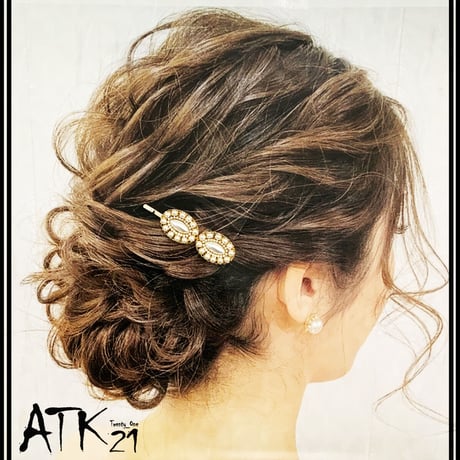 フラワーモチーフ パール オーバル ゴールド ヘアピン 簡単ヘアアレンジ 髪どめ 前髪 レディース ヘアアクセサリー