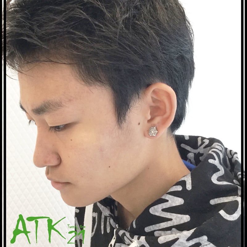 両耳用（2点セット）蜘蛛 蜘蛛の巣 16G ステンレスピアス Surgical