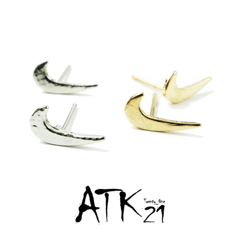 NIKE ピアス 2点セット）チェックモチーフ NIKE ナイキ スタッド ピアス