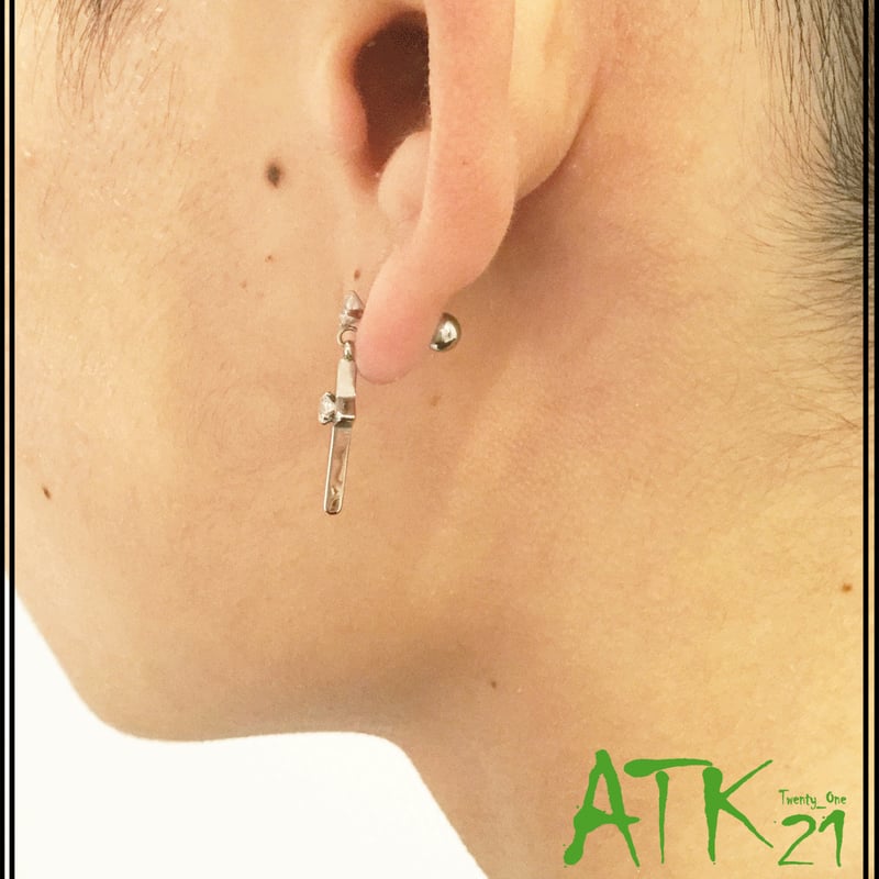両耳用（2点セット）スター クロス キュービックジルコニア 16G