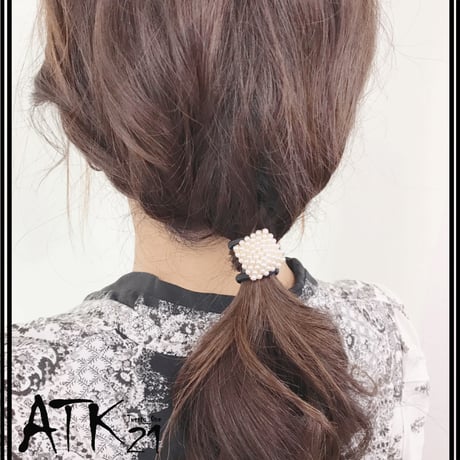 パヴェ パール サークル スクエア ヘアゴム ブレスレットにも シンプル ヘアポニー 髪留め 簡単ヘアアレンジ 大人キレイ レディース ヘアアクセサリー：HG190701
