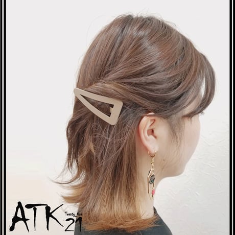 マットカラー トライアングル パッチンピン パッチン留め 人気 可愛い 髪留め へアクリップ レディース ヘアアクセサリー：HPP190903