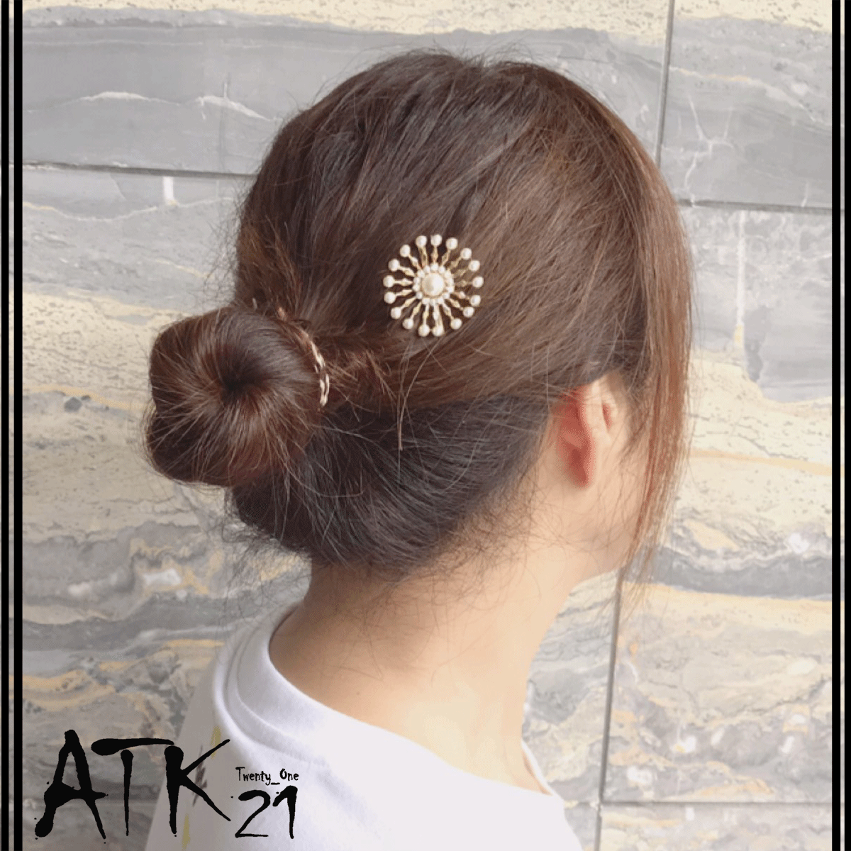 ヘアピン　ゴールド　ロゴ　　綺麗　パール付け　レディース　可愛い clp-300089_2.jpg