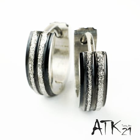 両耳用（2個セット） ストライプ 艶消し ブラック シルバー シンプル フープ リング ピアス メンズ レディース ステンレス アクセサリー：MP160202