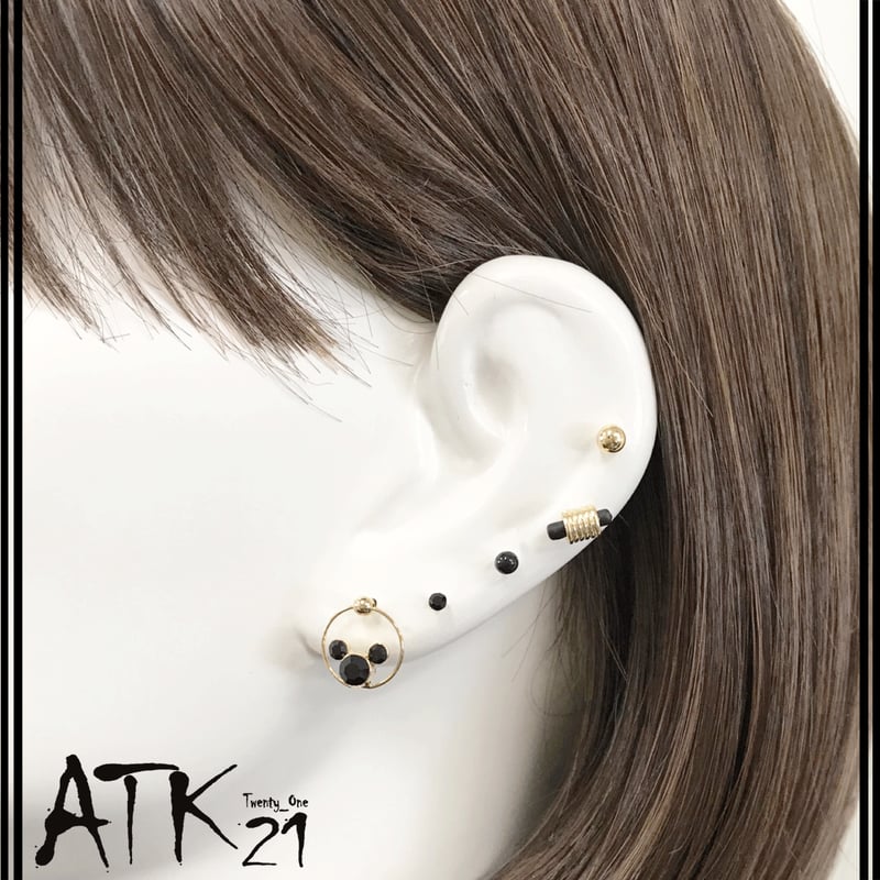 ミッキーマウス スタッドピアス Disney Mickey Mouse & Minnie Mouse Sparkling Stud Earrings
