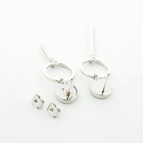Blackサークル オープンサークル バー アシンメトリー ピアス シンプル レディース アクセサリー：PA170202