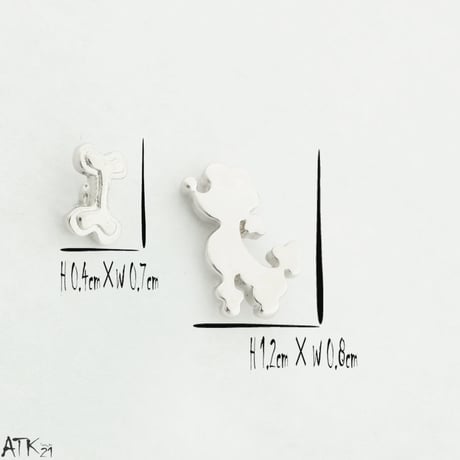 (4個セット）プードル 犬 足跡 肉球 骨 ボーン bone セットピアス アシンメトリーピアス 遊び心 おもしろ ピアス メンズ レディース ユニセックス アクセサリー：PSS170805
