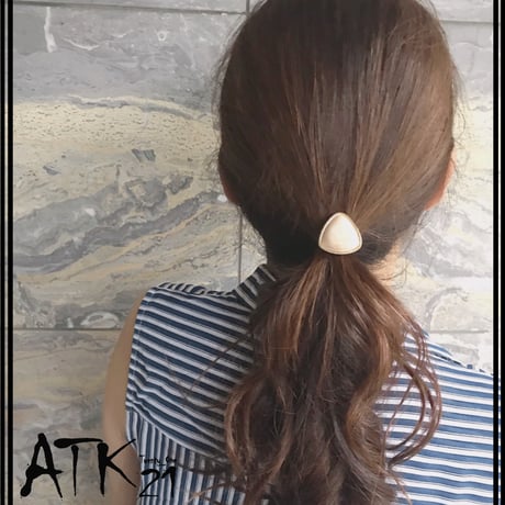トライアングル ゴールドフレーム マーブル模様 シンプル 大人レディ ヘアフック ヘアカフス ポニーフック ヘアクリップ レディース ヘアアクセサリー：HF190303