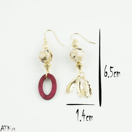 ウッドビーズ リーフ フリンジ ゴールド マーブルボール アシンメトリー フックピアス レディース アクセサリー：PHL171002
