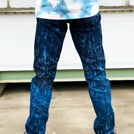 リメイクペイントデニムパンツ デニムパンツ UNIQLO ストレッチセルビッジジーンズ ブラック デニム メンズ ファッション ATK21:RP201001
