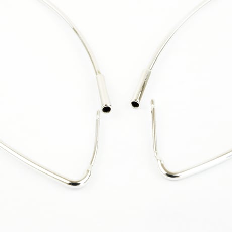 リーフ型 シンプル フープ リング ピアス シルバー 華奢 レディース アクセサリー：PL160606